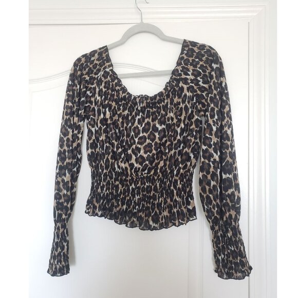 Ruffle Retro Style Blouse animal print puff sleeve top off shoulder medium - Picture 8 of 9